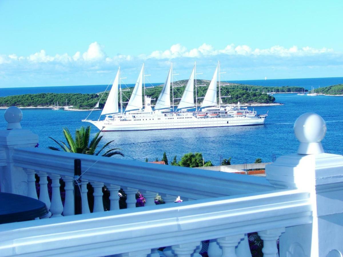 Apartmens Spiko 2 Hotel Hvar Town Exterior photo